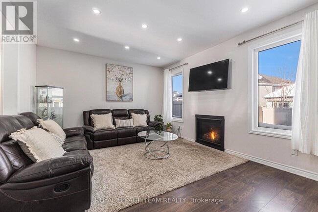 Building Photo - 604 Malahat Way