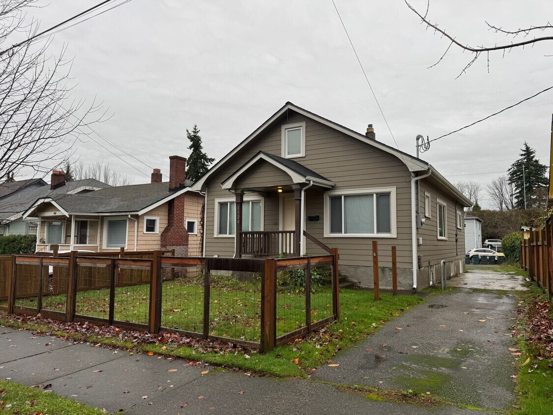 Foto principal - Charming House in Bellingham - 4 Bedroom 1...