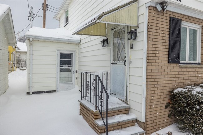 Foto del edificio - 67 Cranberry Rd