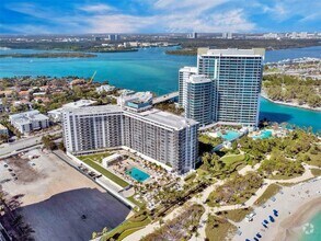 Building Photo - 10275 Collins Ave