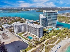 Building Photo - 10275 Collins Ave
