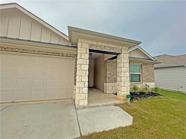 Building Photo - 5825 Shanjia Dr
