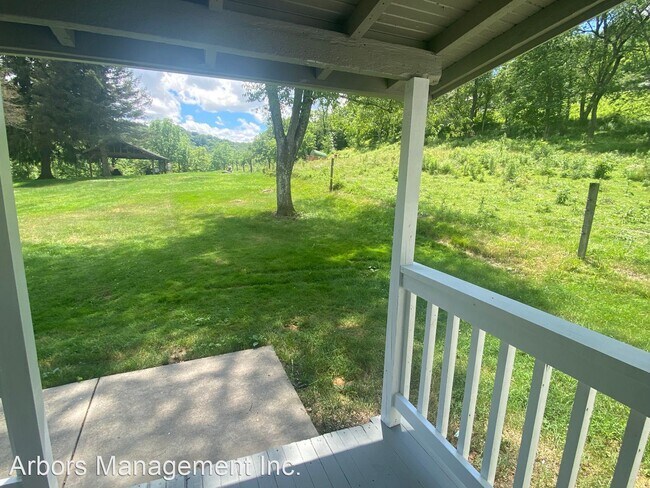 Building Photo - 2 br, 1 bath House - 1916 Old Leechburg Rd