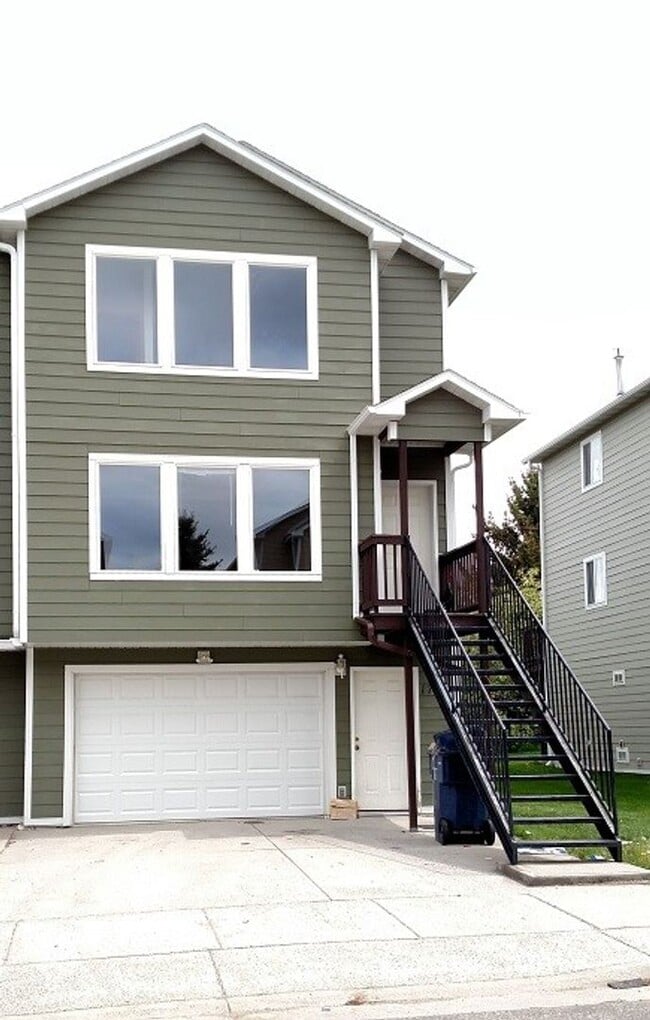 Building Photo - 1731 W Kagy Blvd