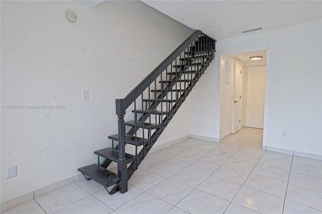 Foto del edificio - 4271 NW 11th St
