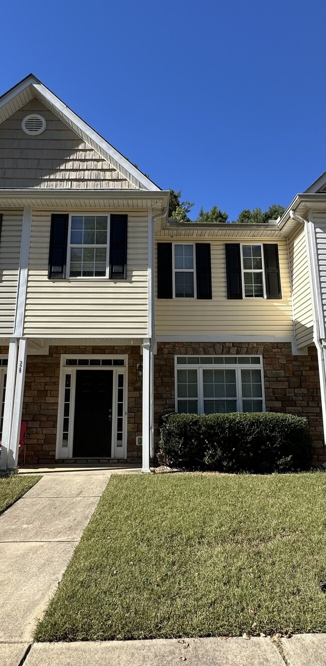 Building Photo - 331 Red Wolf Rd