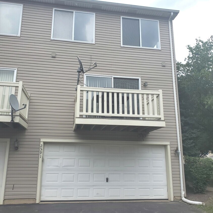 2591 Canyon Dr Unit 2591, Plainfield, IL 60586 Condo for Rent in