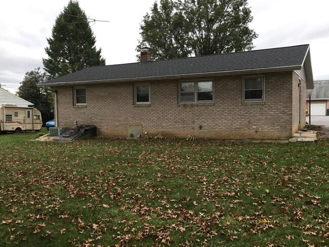 Foto del edificio - 3 br, 1 bath House - 317 NOLT AVENUE