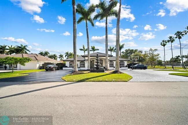 Building Photo - 12680 SW 77th St