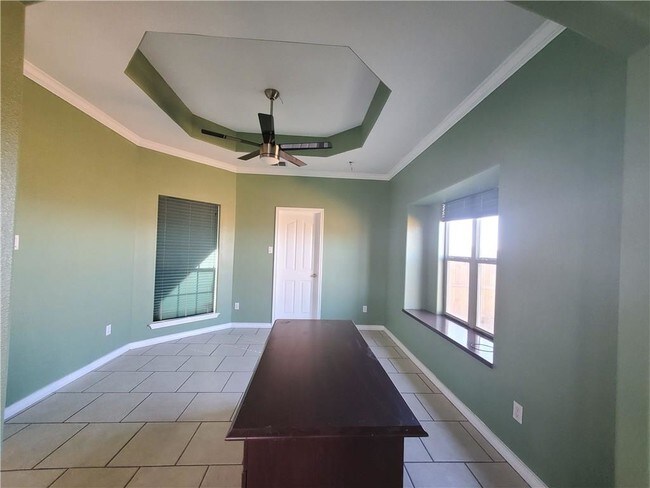 Foto del edificio - 4202 Adrianna Dr