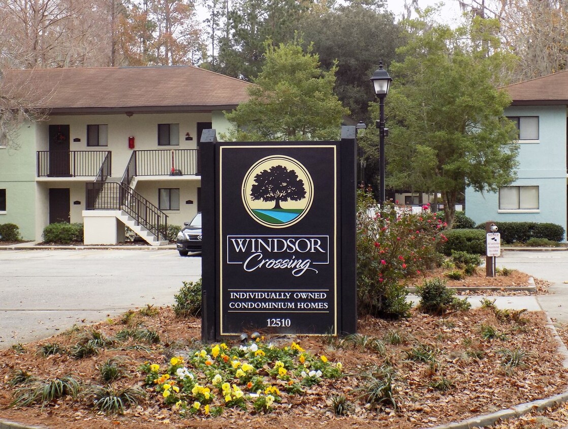 Foto principal - 2 BR/2 BA Condo with a Pool on Southside S...