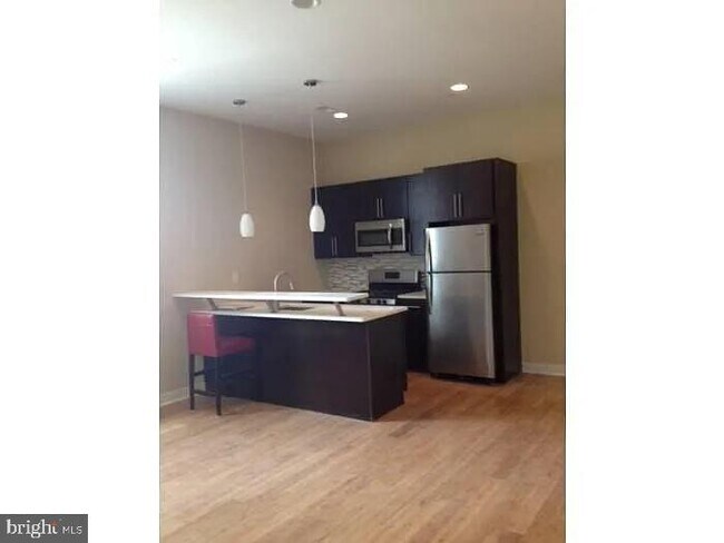 Foto del edificio - 655-59 N 16th St