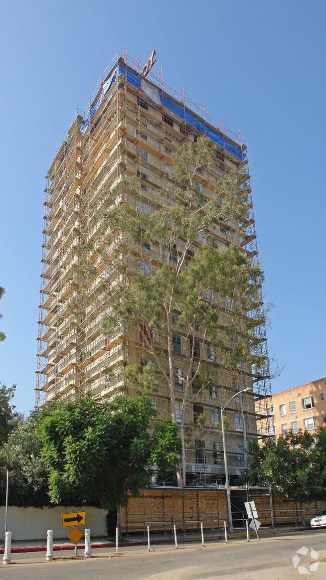 Building Photo - The Fontenoy