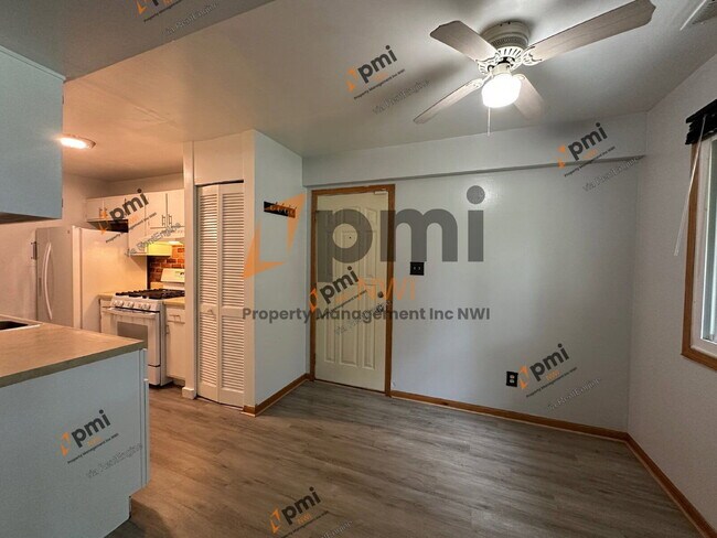 Foto del edificio - 6974 Fillmore Dr