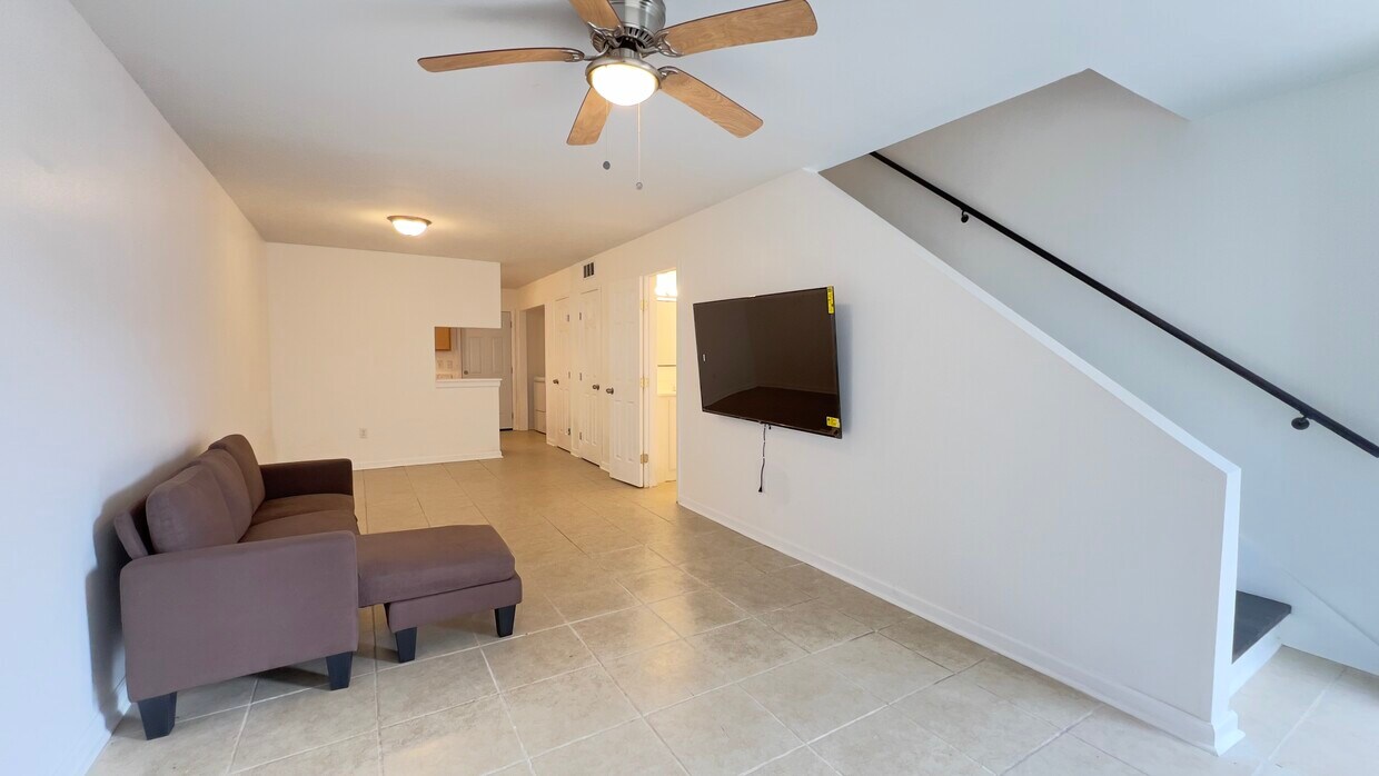 Primary Photo - 4116 Lac Bienville Dr