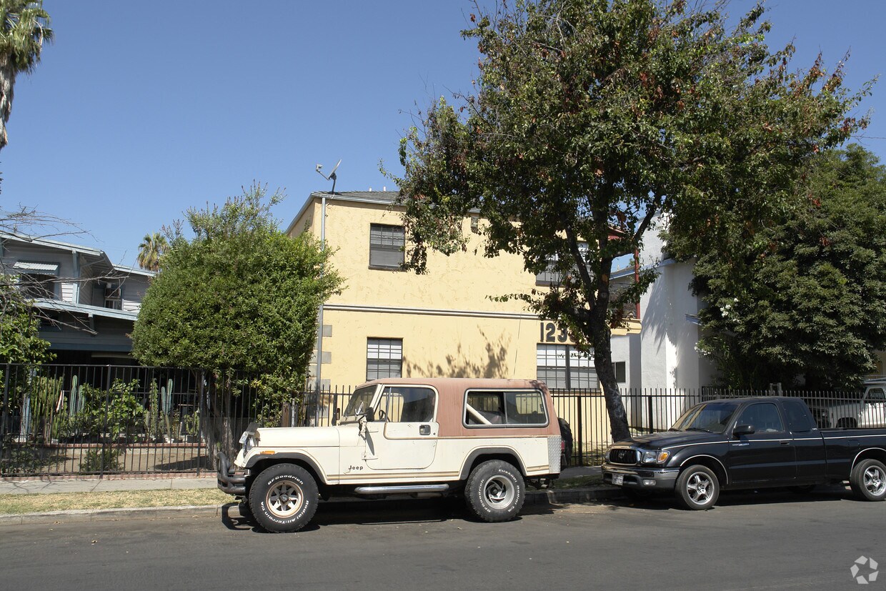 Foto del edificio - 1233 Gordon St