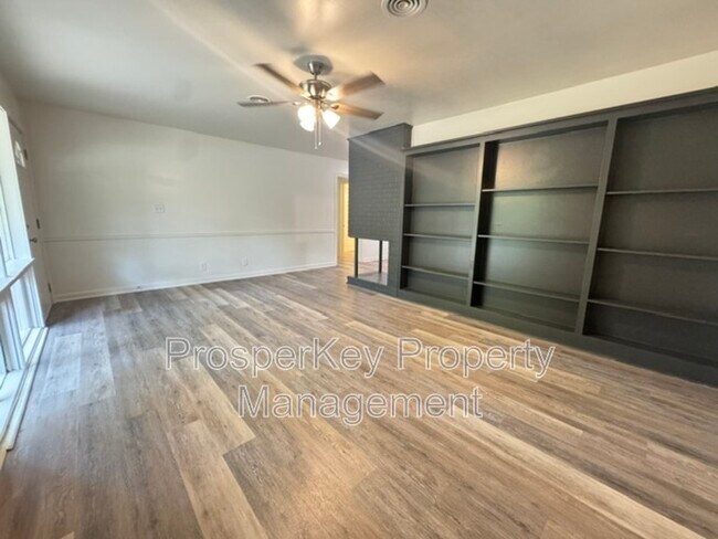 Building Photo - 3110 College Ave