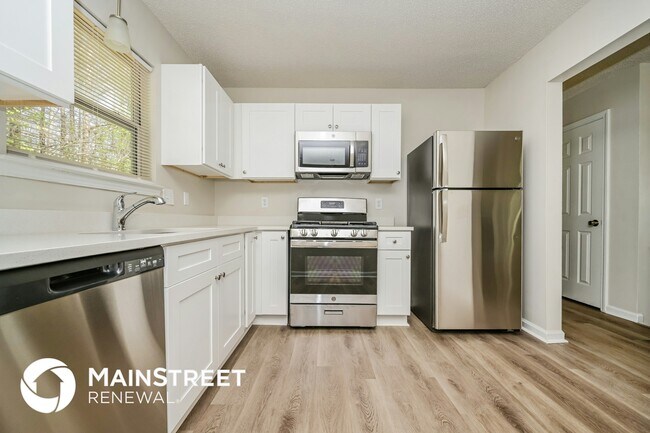 Building Photo - 204 Glynn Addy Dr