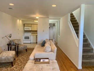 Foto principal - 1927 13th St NW
