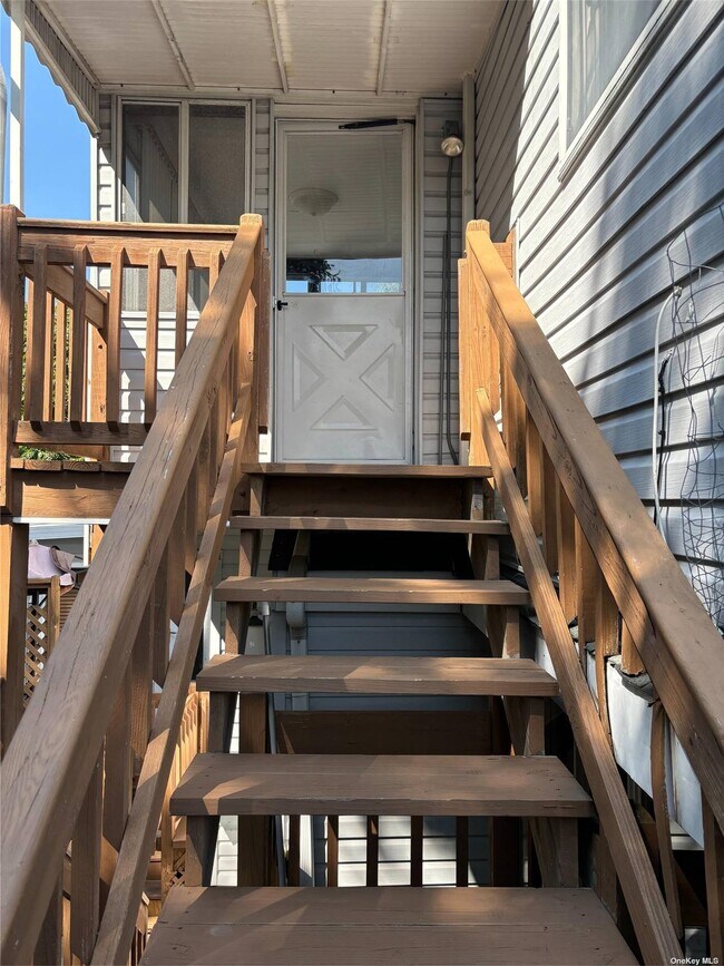 Foto del edificio - 7 Satellite Dr