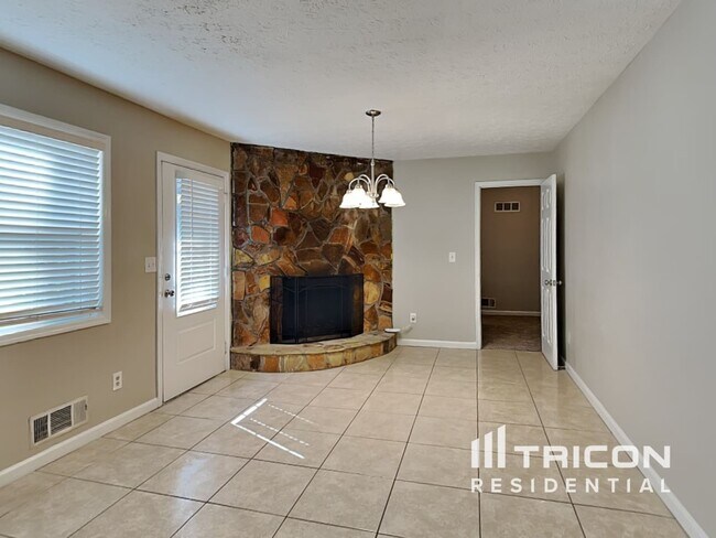 Building Photo - 5420 Red Berry Ln SW