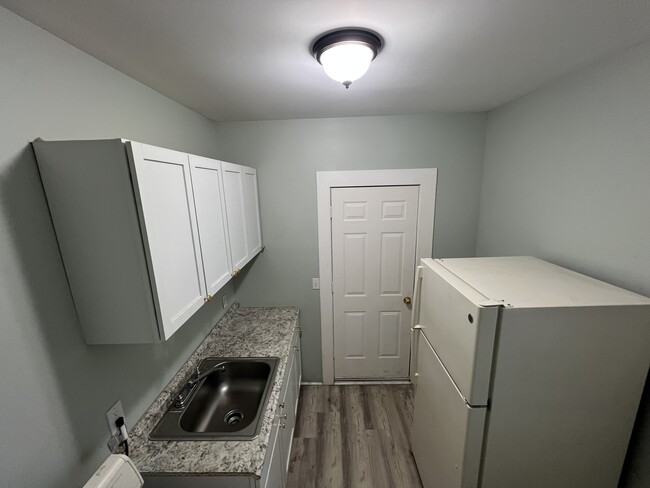 Building Photo - 1943 W Bethune St