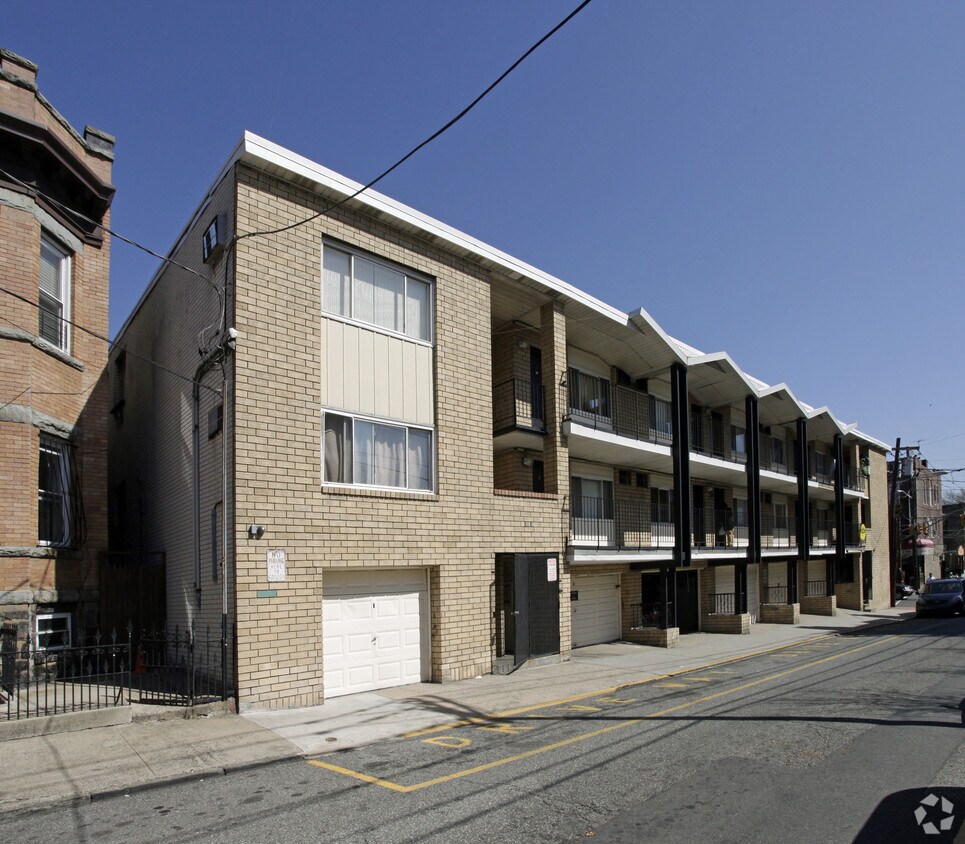 Foto principal - 100-108 35th St
