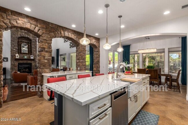 Foto del edificio - 1636 E Sattoo Way