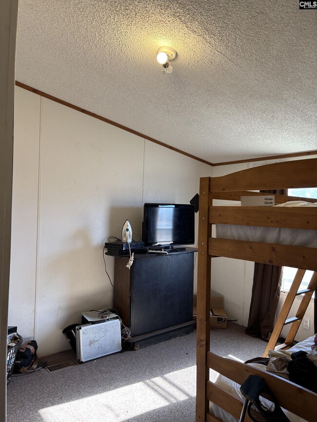 Building Photo - 128 Greenview Dr