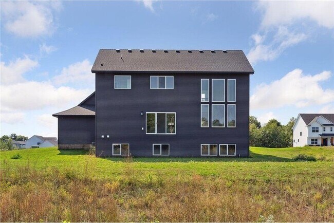 Building Photo - 917 174th Ave NE