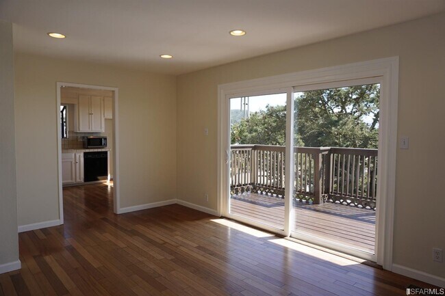 Building Photo - 342 Beaumont Blvd