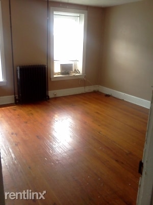 Primary Photo - 230 Hermitage St