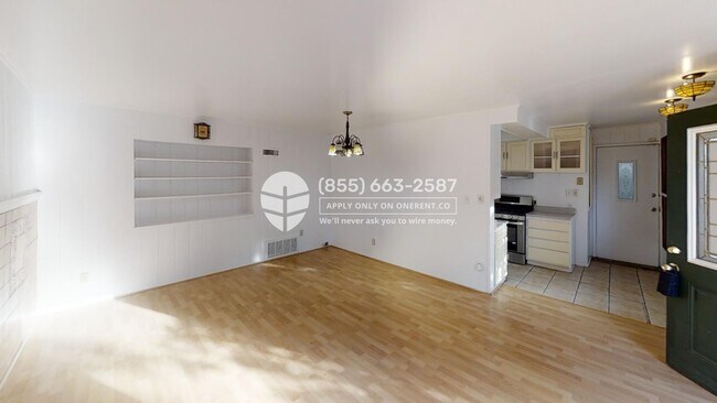 Building Photo - 104 Olive Ave