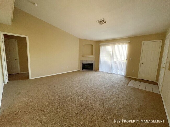 Foto del edificio - 4730 E Craig Rd