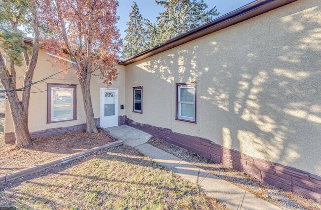 Foto del edificio - 838 41st Ave NE
