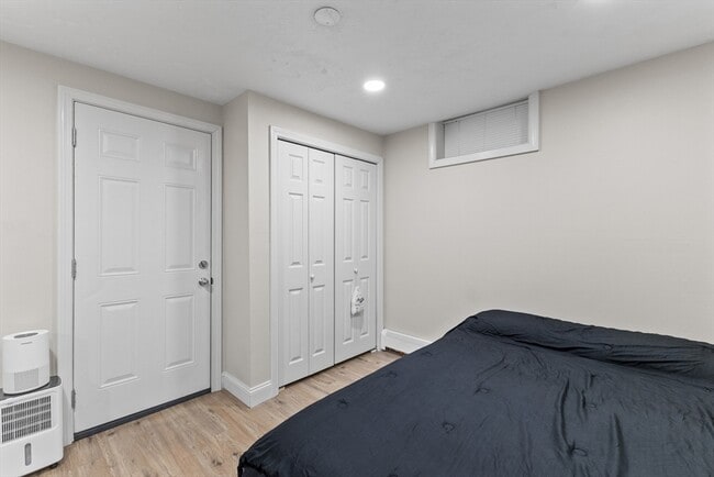 Building Photo - 22 Gilboa St
