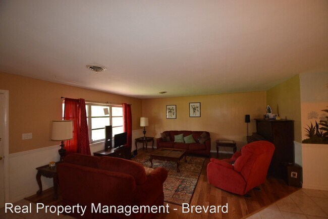 Building Photo - 4 br, 2 bath House - 108 E Laila Drive