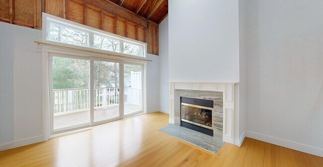 Foto del edificio - 8 Knollwood Ct