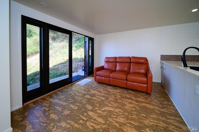 Foto del edificio - 719 Spring St