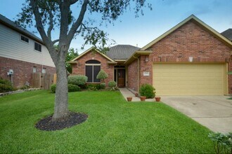 Building Photo - 17307 Stratford Green Dr