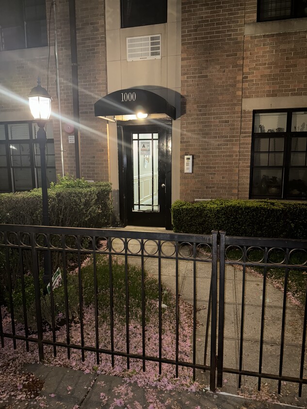 Foto principal - 1000 E 35th St