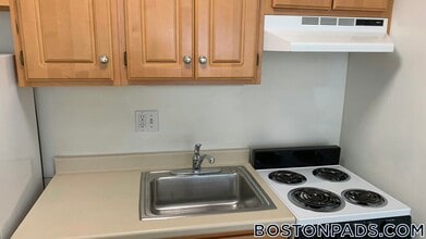 Building Photo - 66 Homer Ave