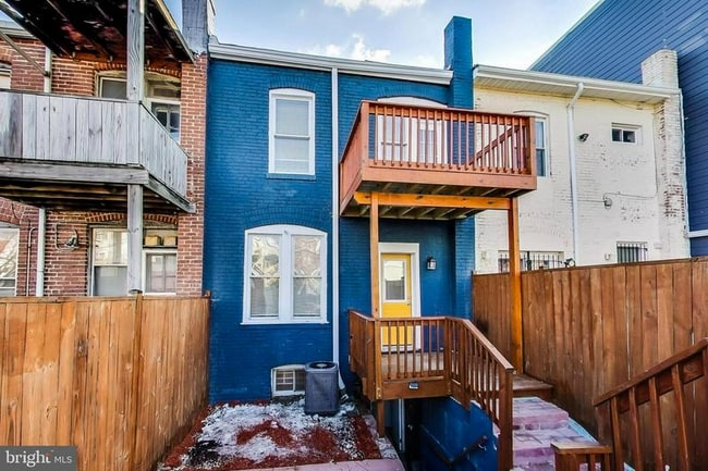 Photo - 517 Columbia Rd NW Townhome