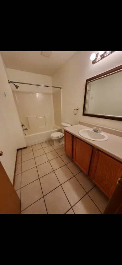 Primary Photo - 333 S Tyler Rd