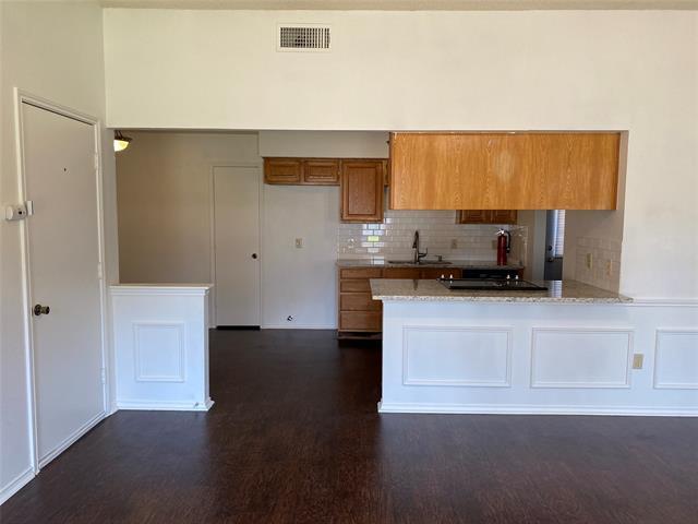 Foto del edificio - 910 Canary Ln