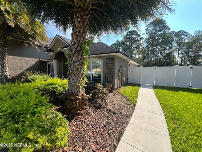 Foto del edificio - 13727 Victoria Lakes Dr