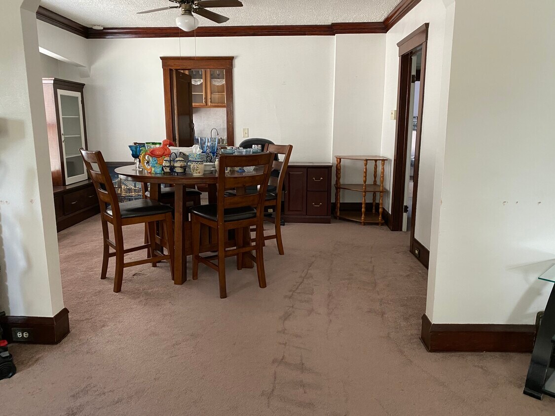 Primary Photo - 1607 Mars Ave
