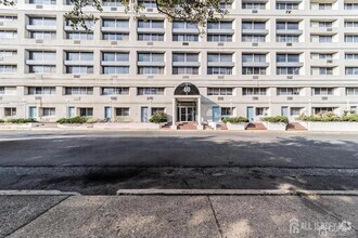 Building Photo - 40 Fayette St