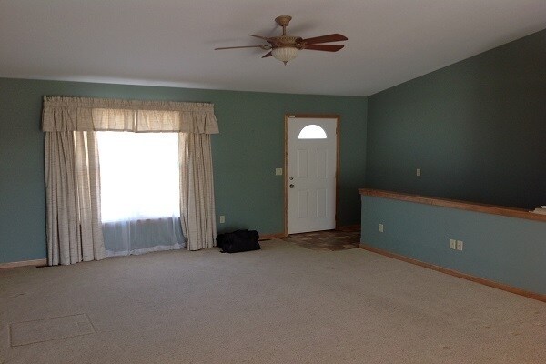Foto del edificio - Beautiful 5 bedroom, 3 bathroom Country Home with Barn!