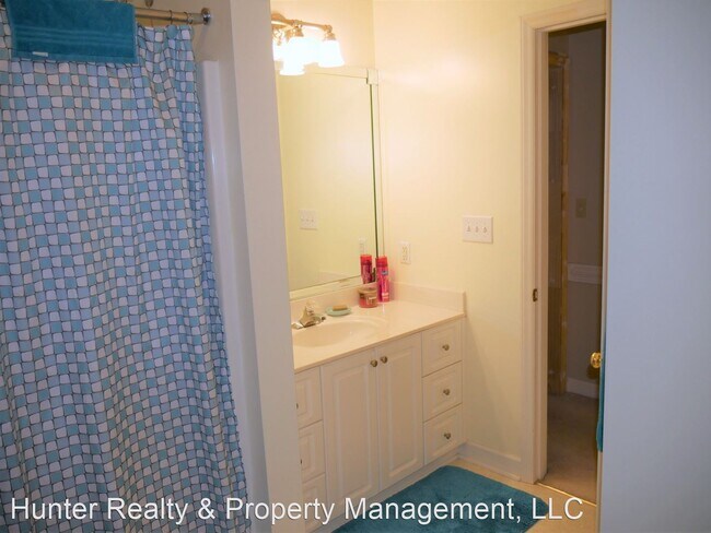 Building Photo - 4 br, 3 bath House - 943 Ridge Gate Drive